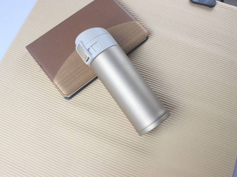 弹跳盖随心保温杯加工定制